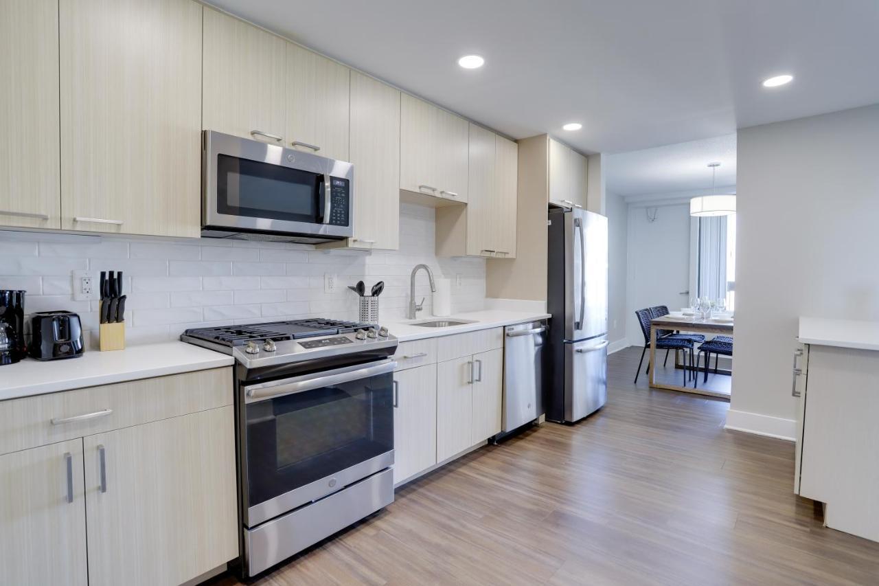 Elegance In Crystal - Amazing With Gym Arlington